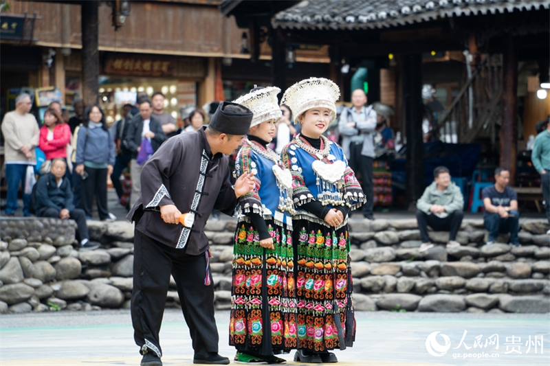 La culture populaire est créative et les villages Miao ont de plus en plus de nouvelles opportunités